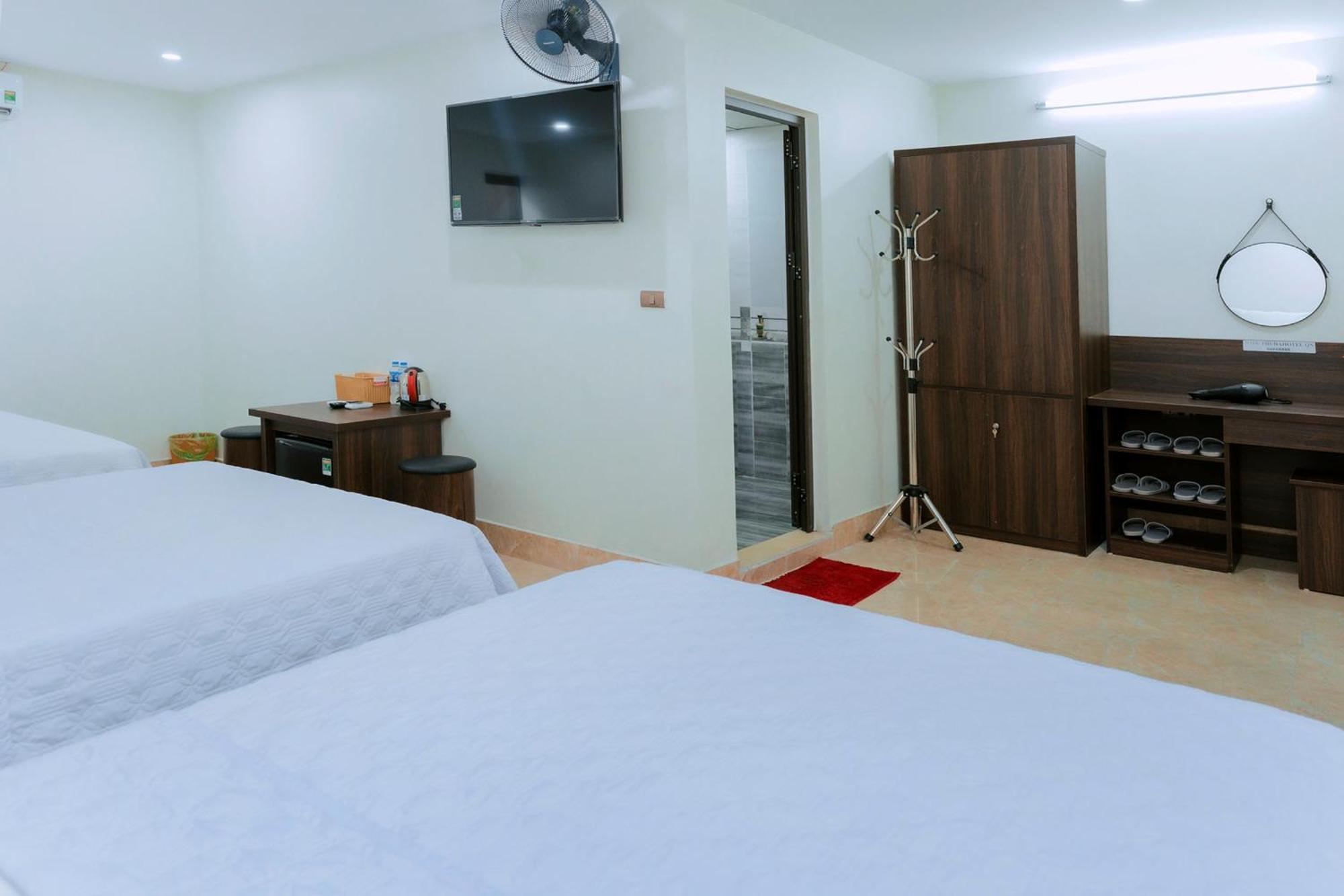 Thu Ha Hotel Uong Bi Eksteriør billede