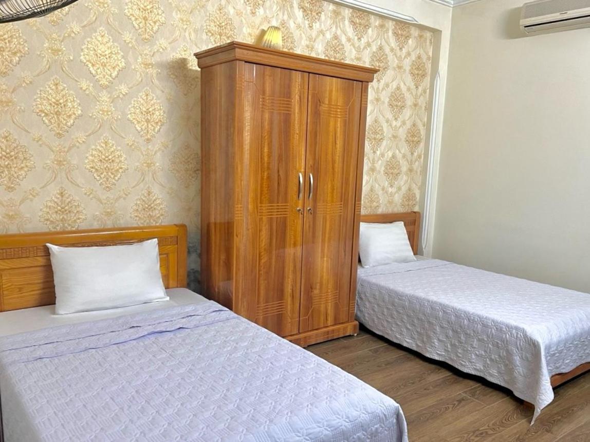 Thu Ha Hotel Uong Bi Eksteriør billede