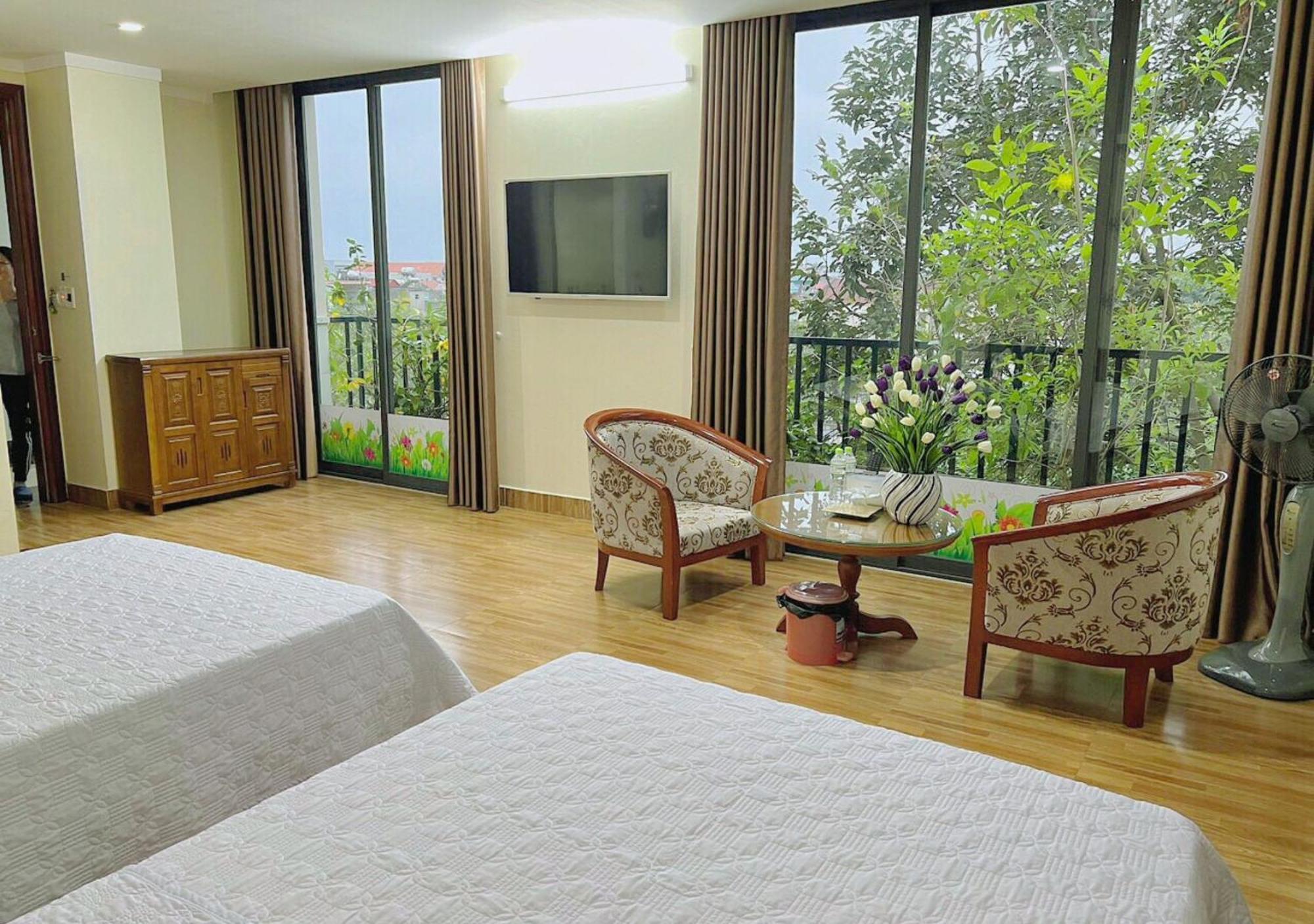 Thu Ha Hotel Uong Bi Eksteriør billede
